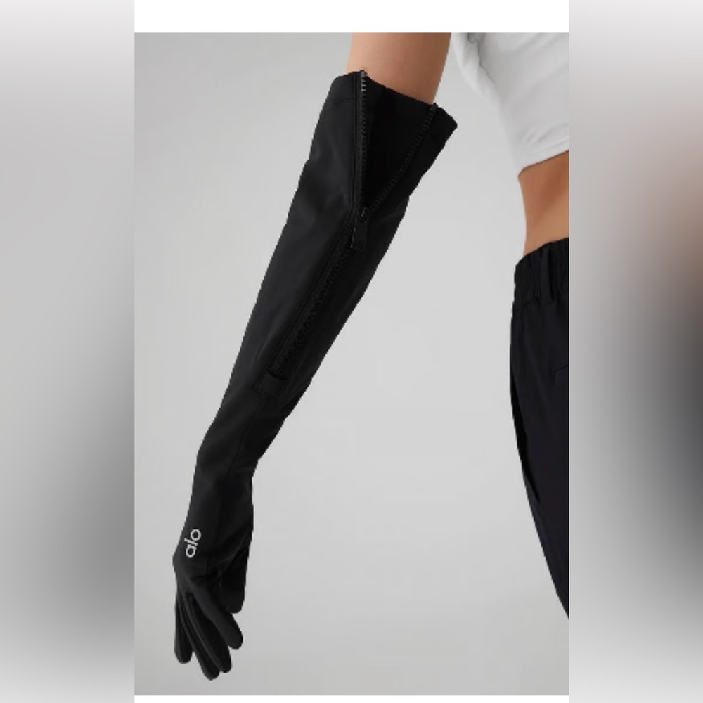 Rare Alo gloves NEW
